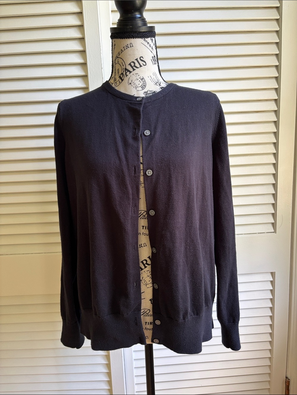 Lands’ End Black Button Front Cardigan Sweater Classic Crewneck
